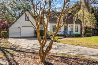 698 Whispering Marsh Dr, Charleston, SC 29412