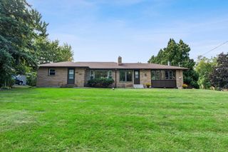 11415 Sunset Trl N, Plymouth, MN 55441