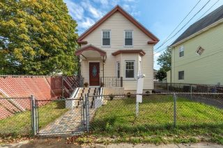 54 Sheafe St, Malden, MA 02148