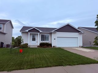 4456 E  48th St, Des Moines, IA 50317