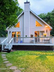 6119 Decker Rd, Bushkill, PA 18324