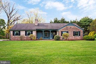 1107 Carrollyn Dr, Westminster, MD 21158