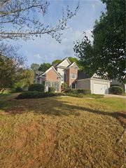2012 Grove Park Ct, Marietta, GA 30062