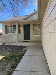 12914 Hudson Ct, Thornton, CO 80241