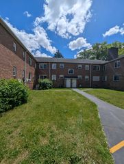 29 Bennington Dr #G, Rochester, NY 14616