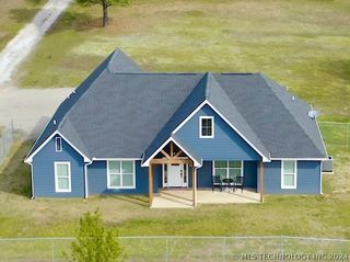 972 Creek Dr, Eufaula, OK 74432