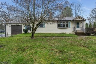 41 Fairview Rd, Skillman, NJ 08558