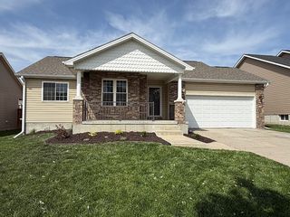 8342 Ryley Ln, Lincoln, NE 68512