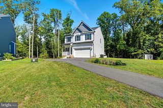7810 Shelbourne Dr, Pasadena, MD 21122