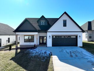 1213 Stoney Ridge Blvd, Forest, VA 24551