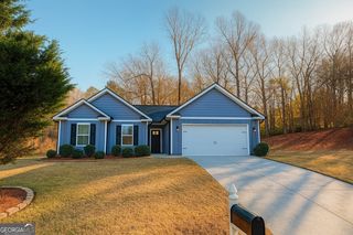 178 Cole Court Dr, Commerce, GA 30529