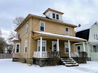 804 Monroe St, Endicott, NY 13760