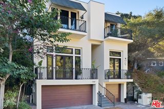 3087 Passmore Dr, Los Angeles, CA 90068