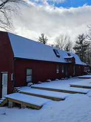 1940 Wood Ln, Corning, NY 14830