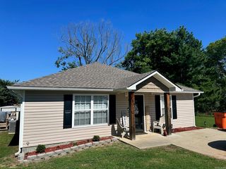 Address Not Disclosed, London, AR 72847
