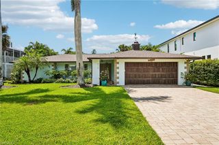 510 96th AVE N, Naples, FL 34108