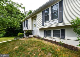 2717 Timbercrest Dr, District Heights, MD 20747