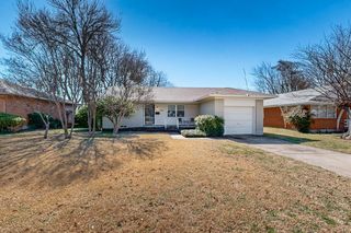 2806 Marbella Ln, Dallas, TX 75228