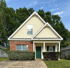 2061 Laurel Oak Ct, Mobile, AL 36695