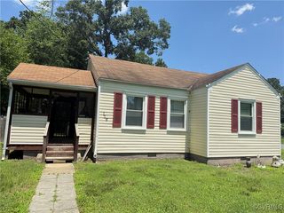 118 Defense Ave, Sandston, VA 23150