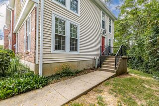10865 Lakehurst Ct, Cincinnati, OH 45242