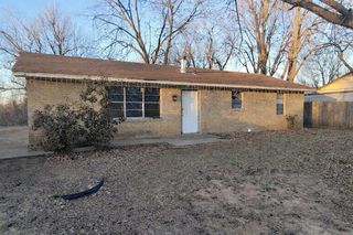 18069 NE 27th St, Harrah, OK 73045