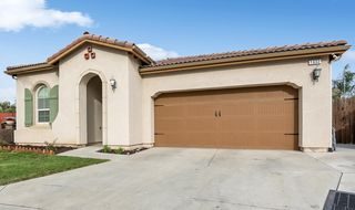 1332 N Minden Court, Visalia, CA 93291