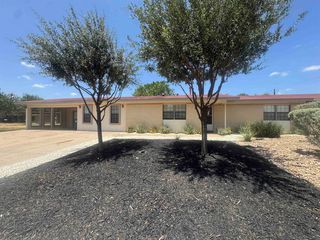 626A Birchwood Ln, Laredo, TX 78041