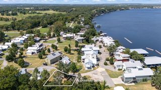 37220 S  Cliff Crest Dr, Vinita, OK 74301