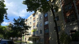 5633 N Winthrop Ave, Chicago, IL 60660