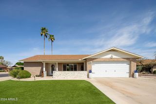 2257 S NOCHE DE PAZ Circle, Mesa, AZ 85202