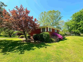 20 Mallory St, Batesville, AR 72501