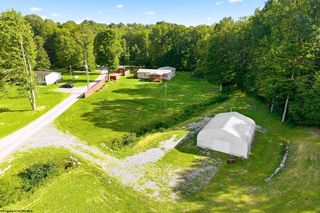 58 Mayhew Ln, Morgantown, WV 26508