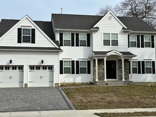 2019 Oakhurst Pkwy, Oakhurst, NJ 07755