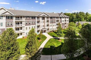 10 Braemoor Woods Road #400, Salem, NH 03079