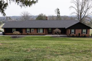 1414 Doyal Dr, Morristown, TN 37814