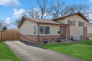 443 W  Moreland Ave, Addison, IL 60101