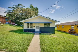 908 E  Hillcrest Dr, Johnson City, TN 37604