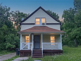 9705 Orleans Ave, Cleveland, OH 44105