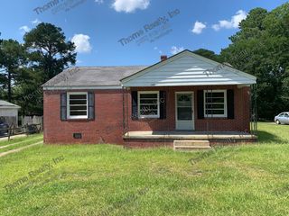 1108 S  Cambridge Cir, Rocky Mount, NC 27801