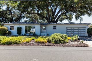 240 Oak St, Paso Robles, CA 93446