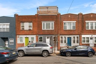 2721 Reed St, Philadelphia, PA 19146