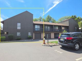 544 Westgate Dr, Edison, NJ 08820