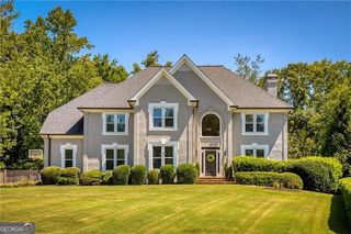 1175 Jennifer Oaks Dr, Alpharetta, GA 30004