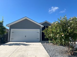 623 Ashers Pl, Seguin, TX 78155