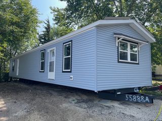 5 Superior Ln, Winona, MN 55987