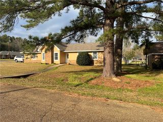 6645 Lost Ridge Dr, Pineville, LA 71360