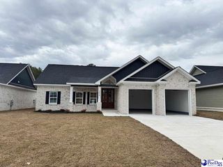 2930 Suzanne Dr, Florence, SC 29501