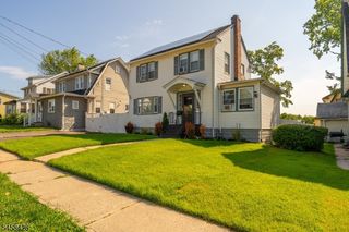 331 Thompson Avenue, Roselle, NJ 07203