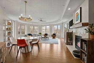 360 W  Washington Ave #202, Madison, WI 53703